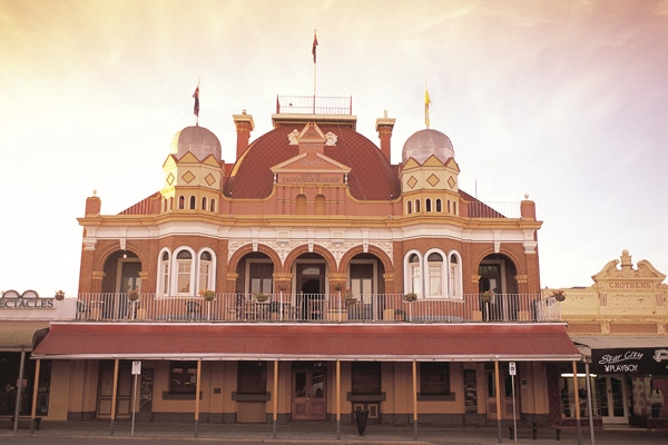 Outback Pubs, archived photograph 4
