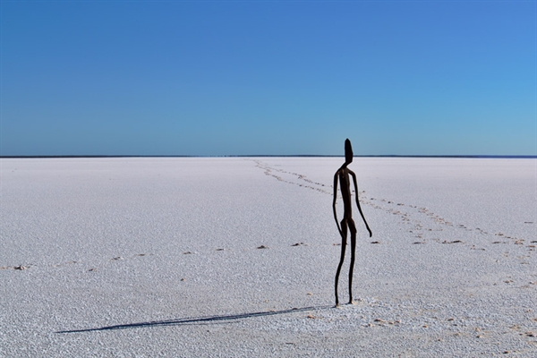 Lake Ballard ‘Inside Australia’ sculptures, archived photograph 2